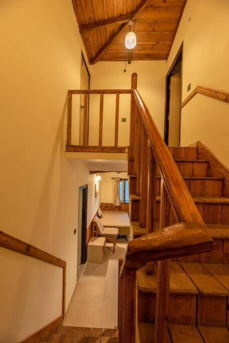 Dream Cottage 3 Pet-Friendly 2Br W Mountain View 穆克缇斯瓦 外观 照片