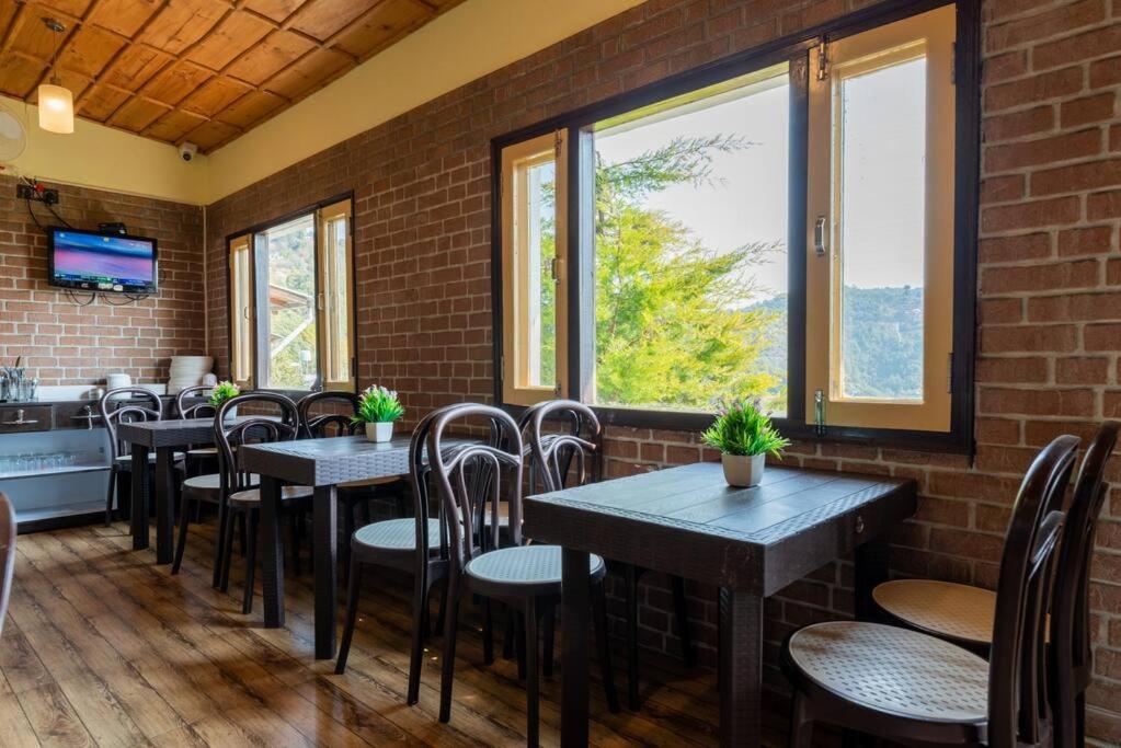 Dream Cottage 3 Pet-Friendly 2Br W Mountain View 穆克缇斯瓦 外观 照片